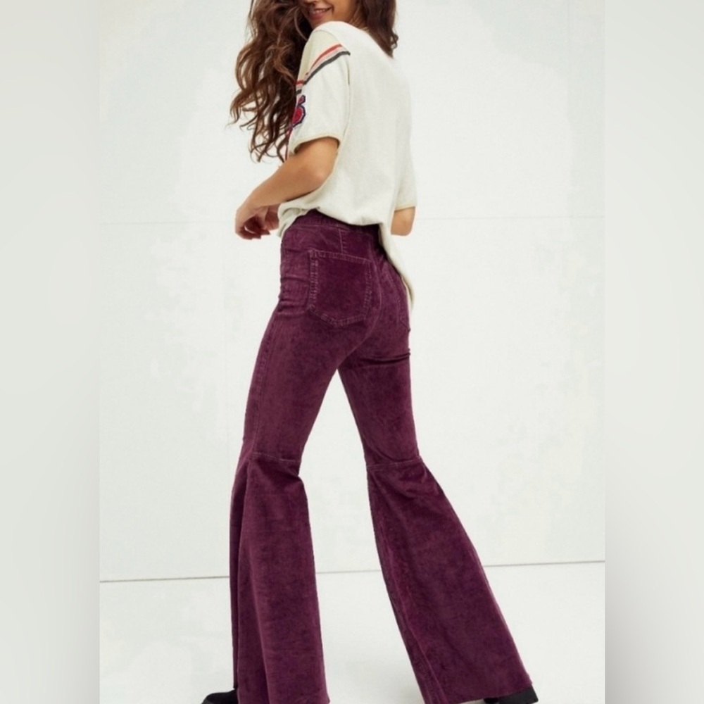 FP We The Free Flared Velvet jeans 26